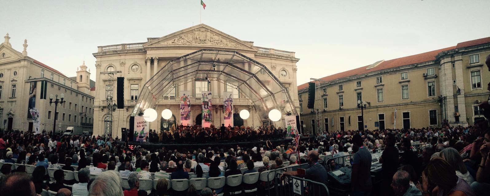 Late summer festival in Lisbon – Com'out Lisbon - Neighbourly Lisbon